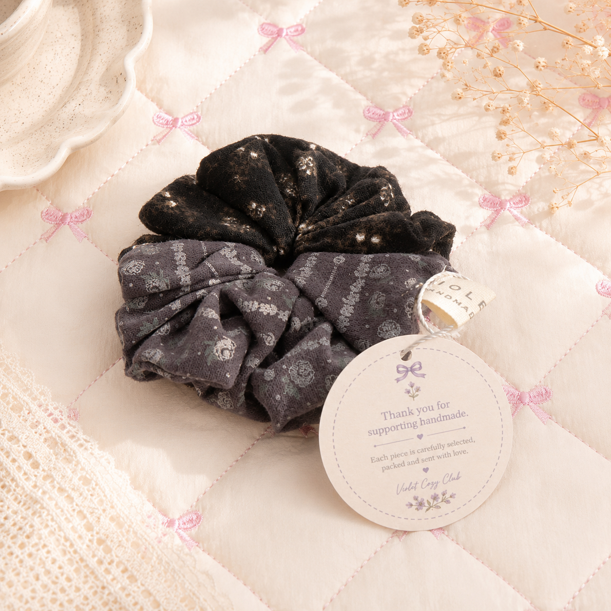 Handmade Black Floral Patchwork Scrunchie｜Free shipping
